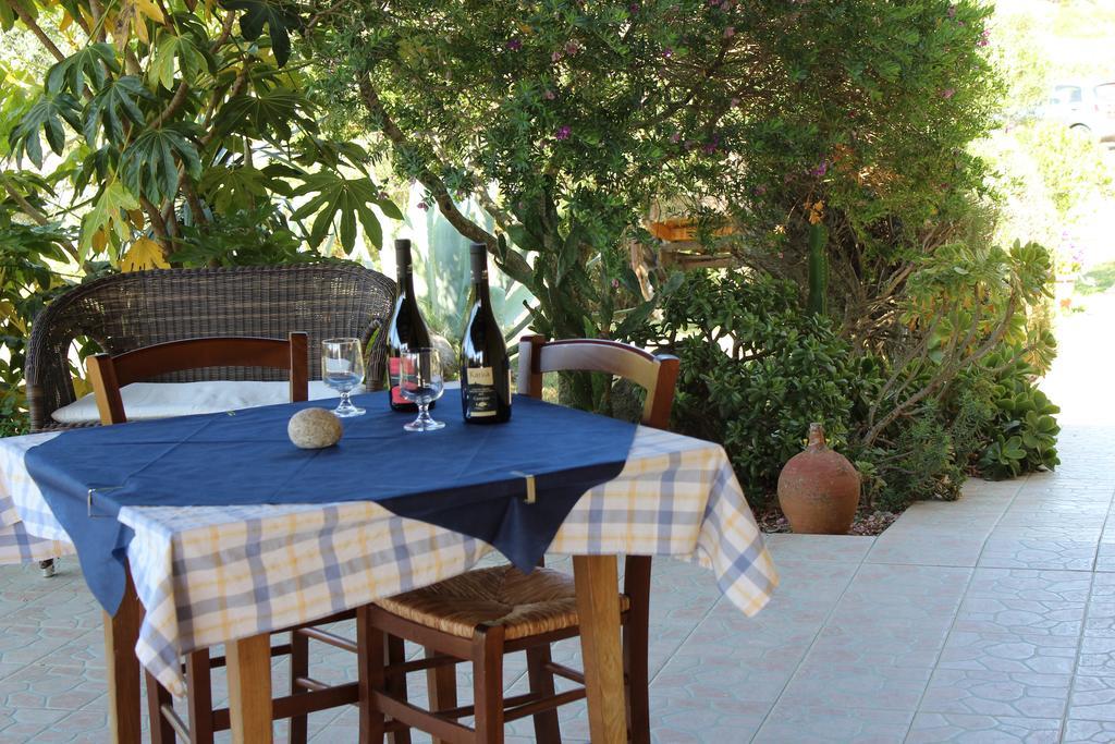 Agriturismo Campesi Casale Tra Le Vigne 阿列恩图 外观 照片
