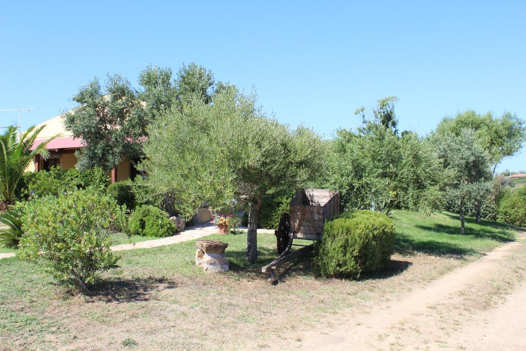 Agriturismo Campesi Casale Tra Le Vigne 阿列恩图 外观 照片