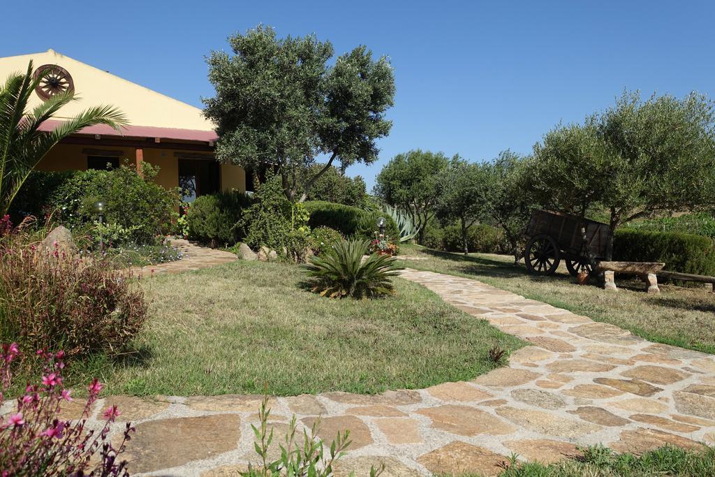 Agriturismo Campesi Casale Tra Le Vigne 阿列恩图 外观 照片