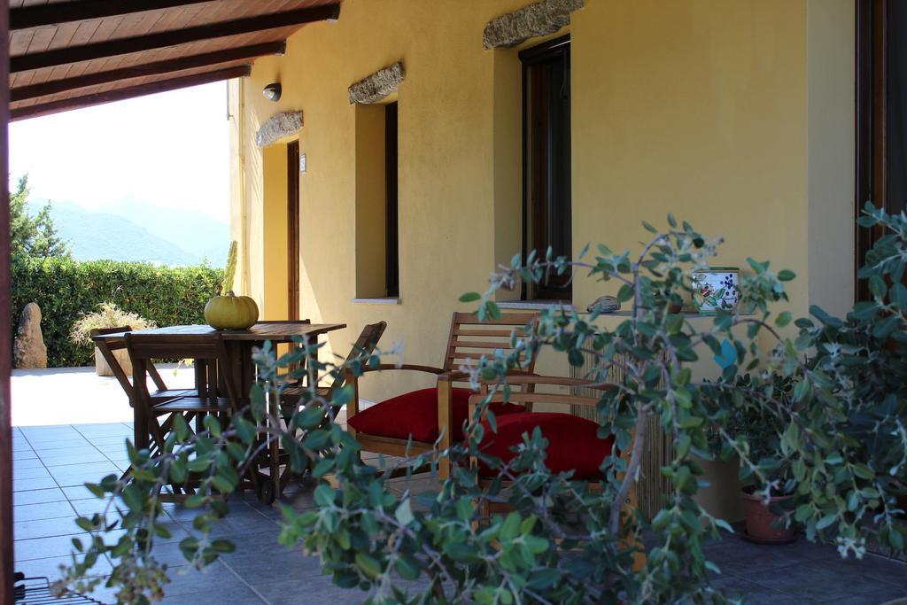 Agriturismo Campesi Casale Tra Le Vigne 阿列恩图 外观 照片