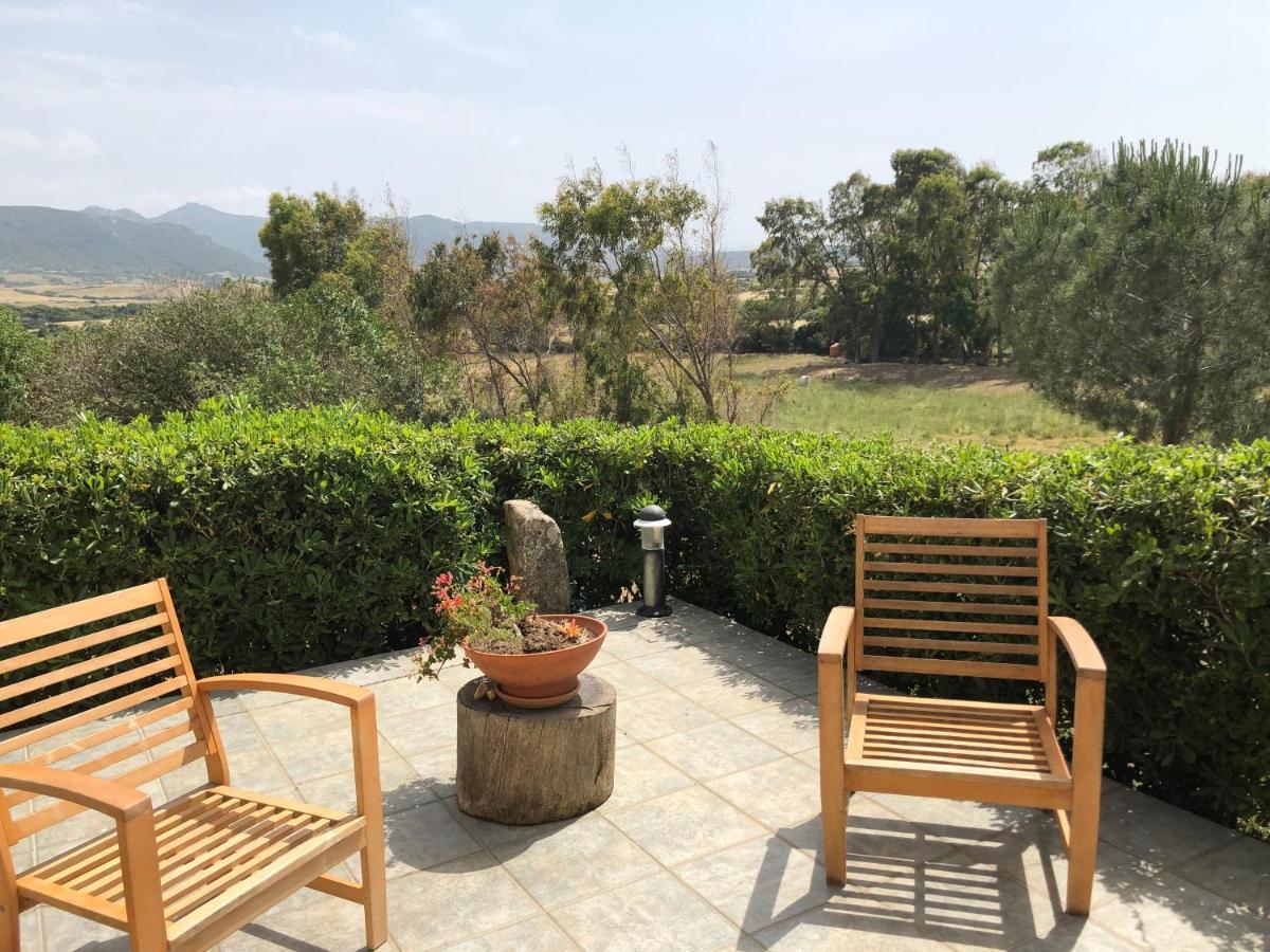 Agriturismo Campesi Casale Tra Le Vigne 阿列恩图 外观 照片